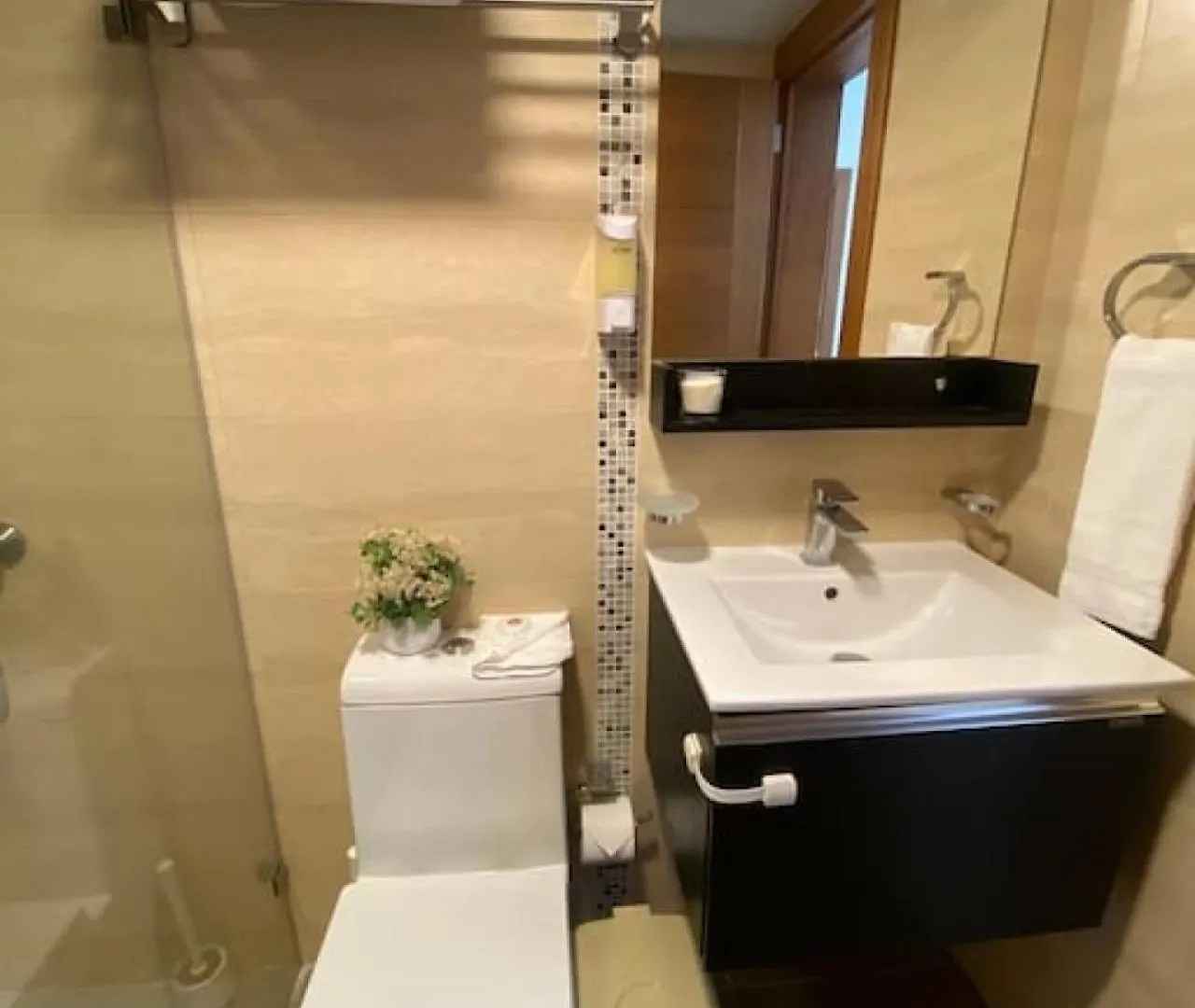 Upscale City Center Apt, Pool Los Prados 0*,